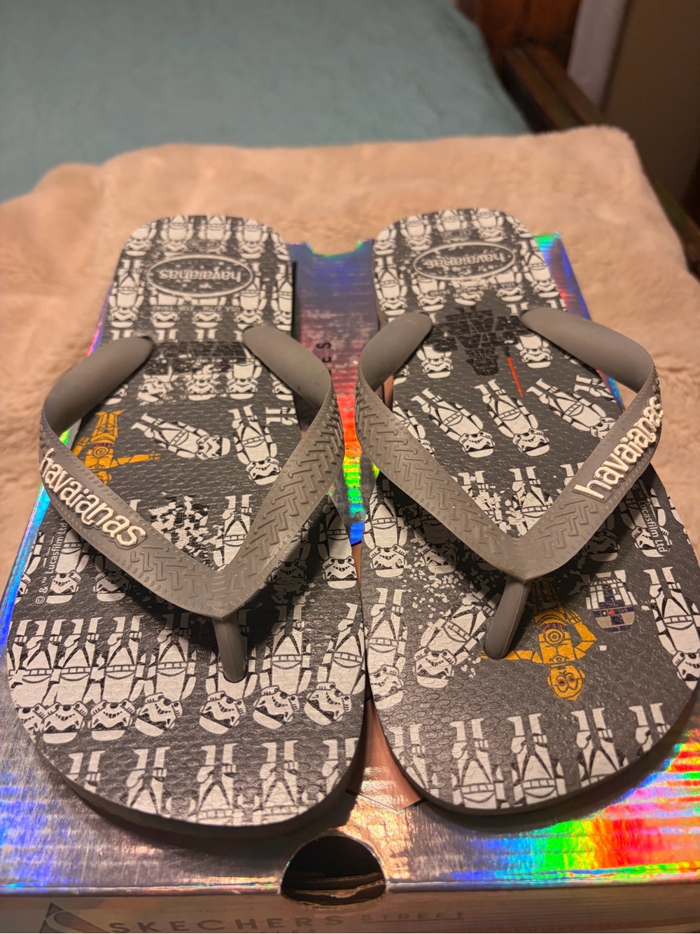 Havaianas Stormtrooper Graphic Flip Flops - Gray, Black, White